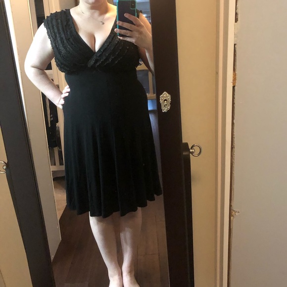 Connected Apparel Black Dress - Picture 4 of 4